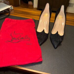 Louboutin Gwalior tasseled suede pumps